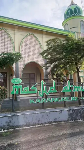 Suasana yg sangat indah di masjid kita😇🤲🥰.  . .  #masjidalmujahidin #fypシ゚viral #viralvideo #masjidindah #alhamdulillah❤️ 