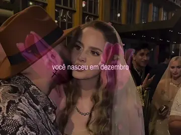 i’m not unhappy, i’m just wild #lanadelrey #lanadelreystans 