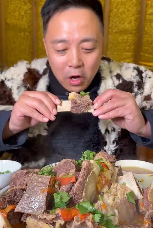 Yummy!#food #eating #Foodie #fyp #mukbang #yummy #beef #steak 