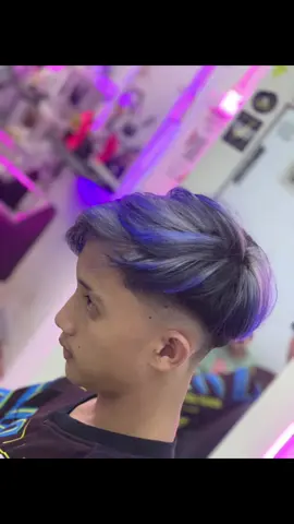 Hairlight Grey x blue elektrik◽️🔵🔥😎 #hairlight #manado #manadobarbershop #fypシ゚viral🖤tiktok #menjelangnatal🌲🌲 
