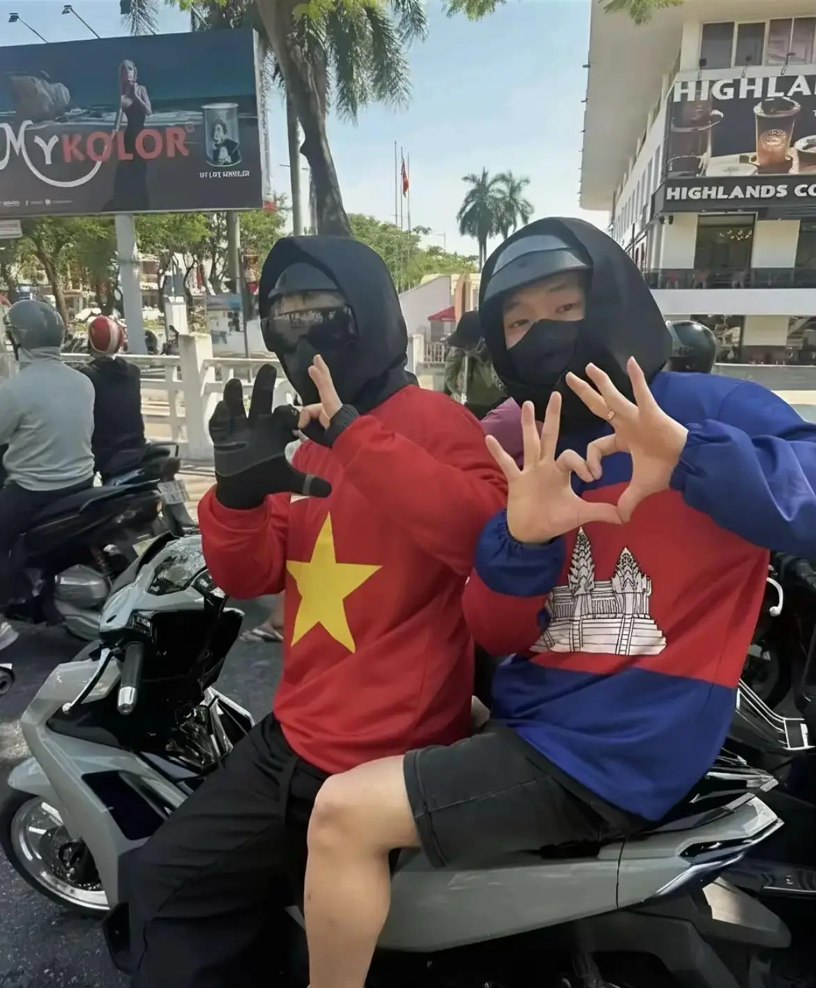 #creatorsearchinsights 