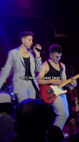 can’t feel it beat beat beat❤️‍🩹💔💔 #livemusic #concert #crashadams 