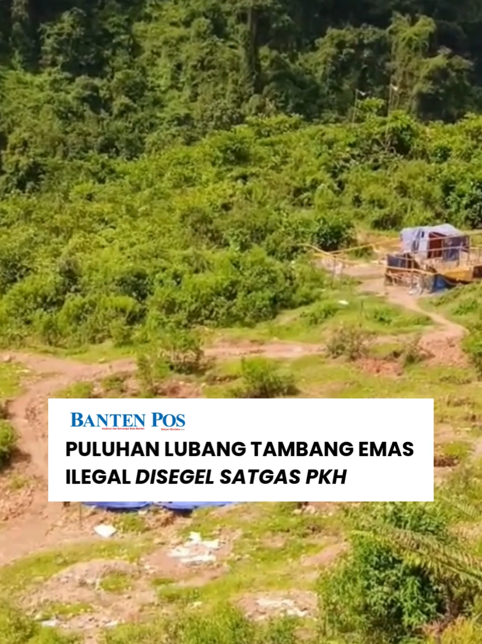 Satuan Tugas Penertiban Kawasan Hutan (Satgas PKH) menyegel lubang tambang emas ilegal di kawasan daerah penyangga Taman Nasional Gunung Halimun Salak (TNGHS) yang berada di Kampung Cirotan, Desa Citorek Kidul, Kecamatan Cibeber, Kabupaten Lebak.  Berdasarkan hasil operasi penertiban kali ini terdapat 50 lubang tambang emas ilegal masyarakat disegel. Selain itu, sejumlah barang bukti seperti palu, terpal, pahat turut diamankan. • Akses gratis e-Paper Banten Pos dengan mengunduh aplikasi BANPOS Digital (Android) https://bit.ly/BanposDigital2 Atau akses melalui https://epaper.banpos.co/ • #Banten #ProvinsiBanten #BantenPos #Lebak #TNGHS