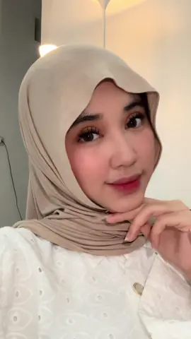 cantik bgt?!                                                        aku pake A30🧏🏻‍♀️                                                                    #gluelesslashes #milaibulumata 