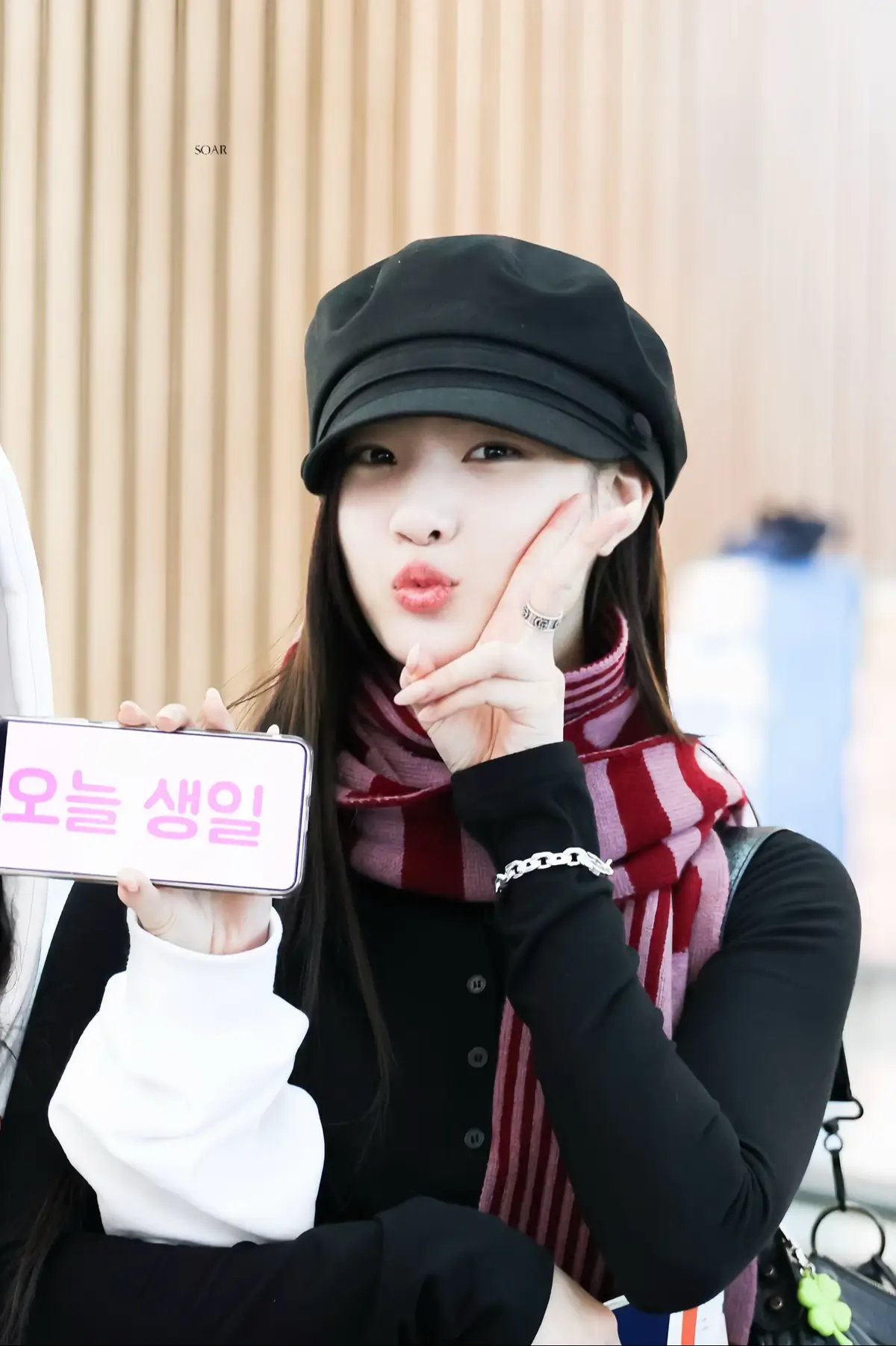 birthday girl on the way to Jakarta  251203 #JUUN #주은 #hearts2hearts #h2h cr. soar_1203 / Syzygy / foryu07