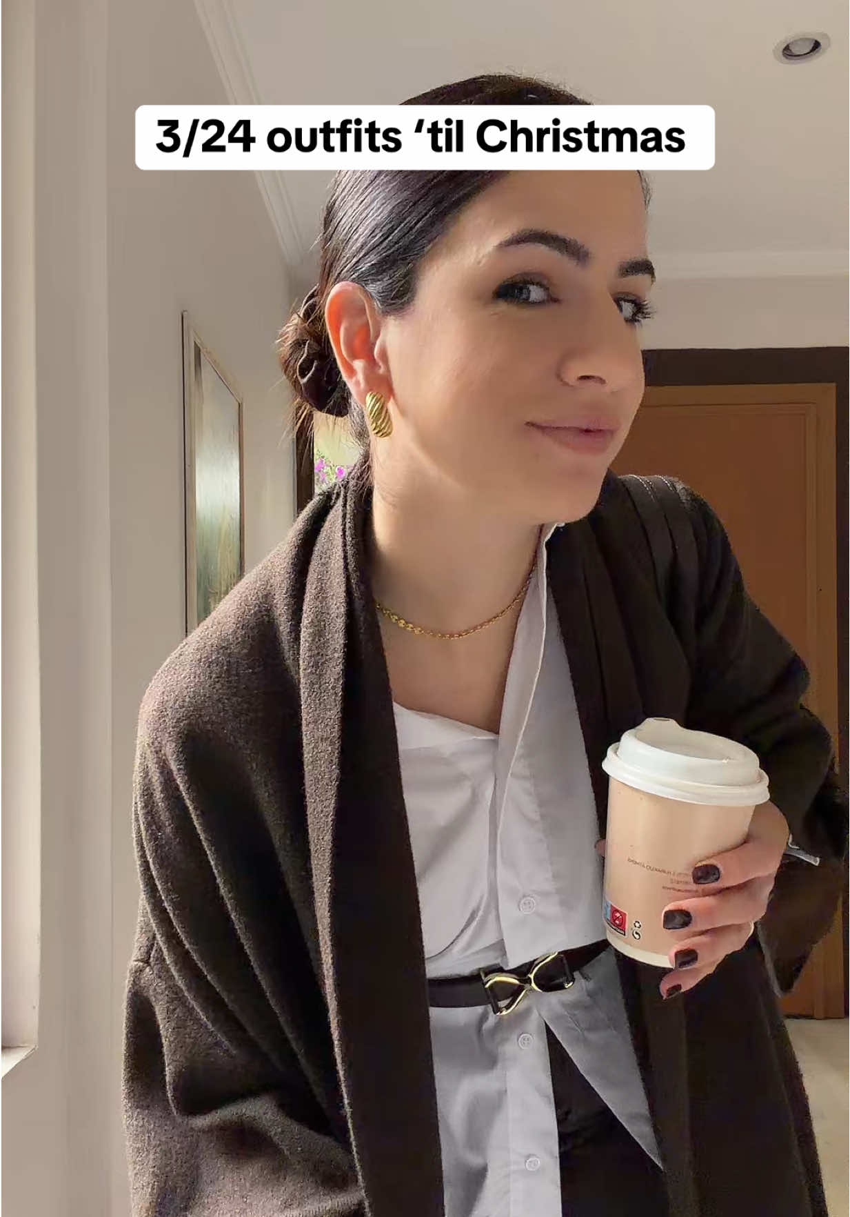 Εγώ και η νύστα μου σας καλημερίζουν 😴 #fyp #christmas2025 #OOTD #μπεςφοργιου #greektiktok 