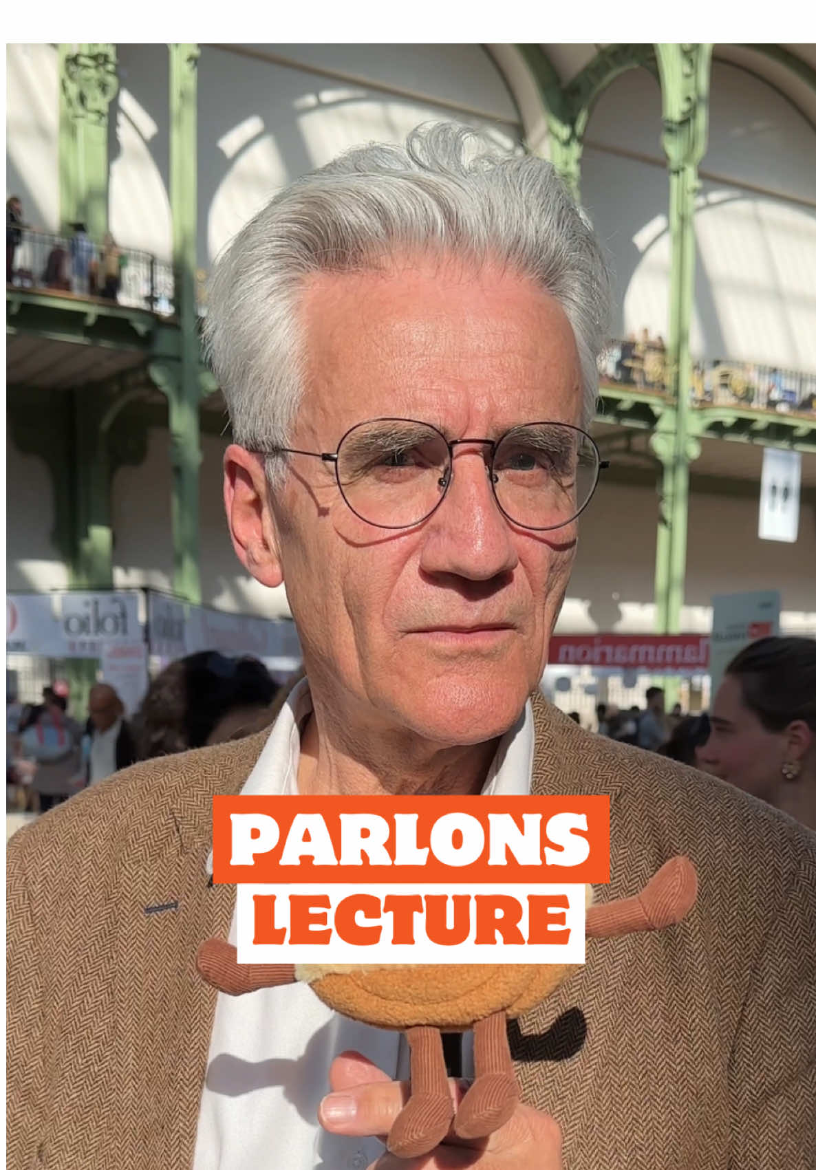 Qu’en pensez-vous ? 📚 Le philosophe André Comte-Sponville au salon du livre de Paris.