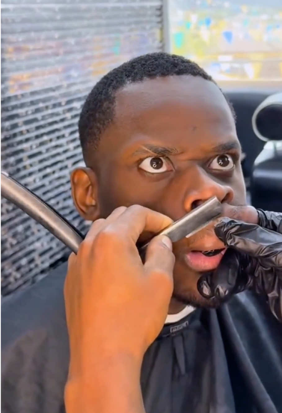 Funny barber pranks 😂#funnyvideos #funnytiktok #usa #funnyprank #usa 