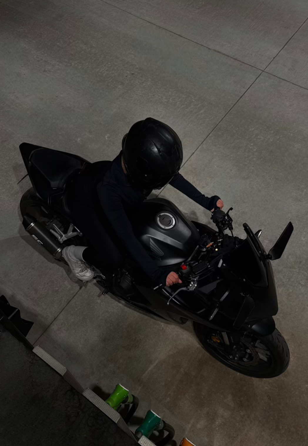 Sorry mom, I’ll be careful 🙏🏼 #stresslevel #mom #biketok #motorcycle #bikergirl 