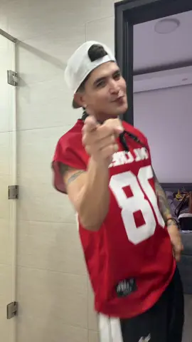 Right Here Waiting For You ❤️ DC 🙋🏻‍♂️ #fyp #viral #dancechallenge #righthewaitingforyou