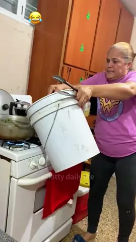 Funny crabs #funny #animals #funnyanimals #crab #fyp 