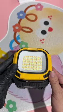 Đèn chiếu sáng làm việc tích điện đa năng #dentichdien #denpin #giadungthanhmai 