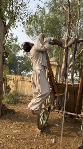 لما تكون منحوس هذا مصيرك🤣 #التعليق_الصوتي_صادق_العودي #اضحك_من_قلبك_مع_صادق_العودي🤣 #الشعب_الصيني_ماله_حل😂😂 