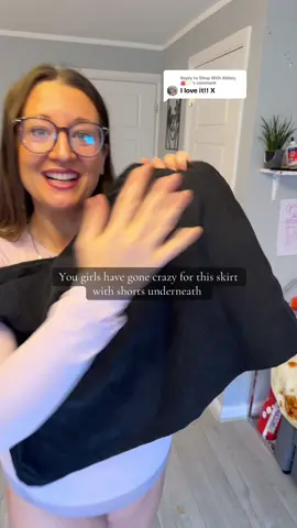 Replying to @Shop With Abbey 🛍️✨ This Halara skirt has built-in shorts and honestly it’s a game changer! No flashing, no worries just comfy, cute and perfect for everyday wear. Halara still has the offers on so don’t miss it  @Halara_official  #tiktokmademebuyit #halaradeals #skort #fyp #halaraskirt 