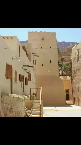 الايام ما تستاهلش ان احنا نضيعهم في الكلام الفارغ. #أبائيات 