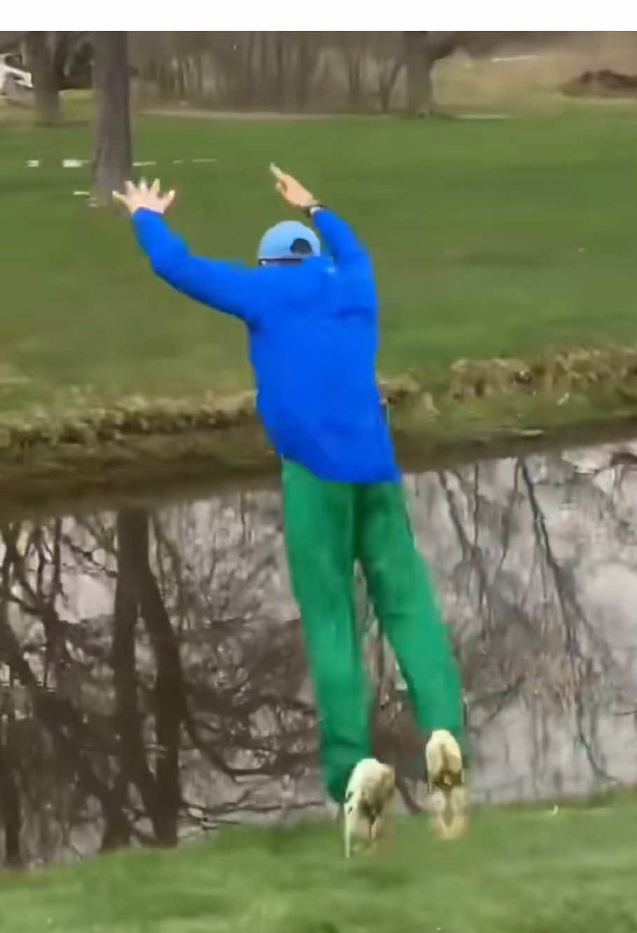 Angry golf #funny #golf #angry #fail #fyp 