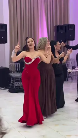 جابولي خبارك دمعة طحتلي مع فيديو رقص جزائري 👑💯🌹  للجيش الاخضر 🇩🇿