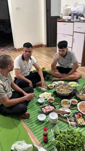 Mời thản bạch đàn ăn thắng cố#doquaythucchien #TikTokAwardsVN #daynghelonquay #huongnghiep #LearnOnTikTok 