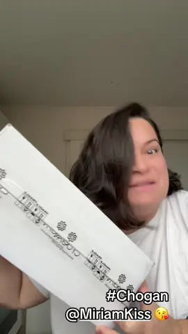Pe @Miriam Kiss să o contactați pentru comenzi ❤️🤗#___tery____ #atimaivazutasaceva #chogan #parfum #parfumviral 