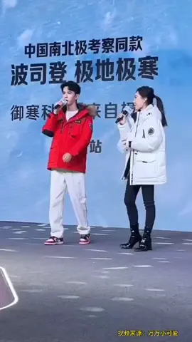 video full họp báo thời trang  thấy anh cưòi mà lòng em đau , nụ cười ấy khắc sâu vào tim bởi giờ chắc gì em còn thấy nụ cười của anh #xuhuongtiktok #vumonglung #vianhmaden #Rồnghacnho🐟🐟 