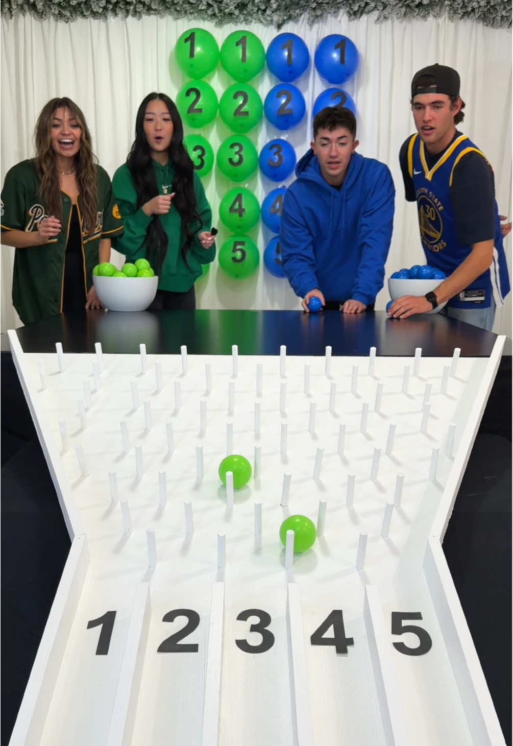 First to Pop all Ten Balloons Wins! #plinko #family #game 