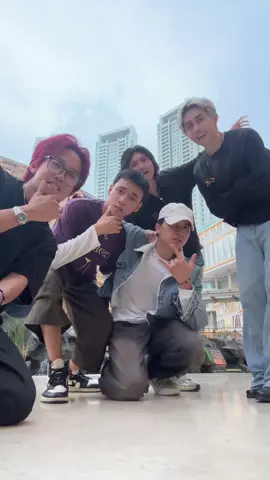 Day 1 jadi member cadangan @CHNCE 