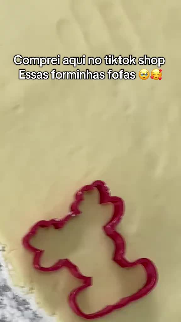 O melhor cortador de biscoito do tiktok shop,
tema de natal fácil aplicação e um preço muito bom, faça seu pedido a entrega estar super rapida! 