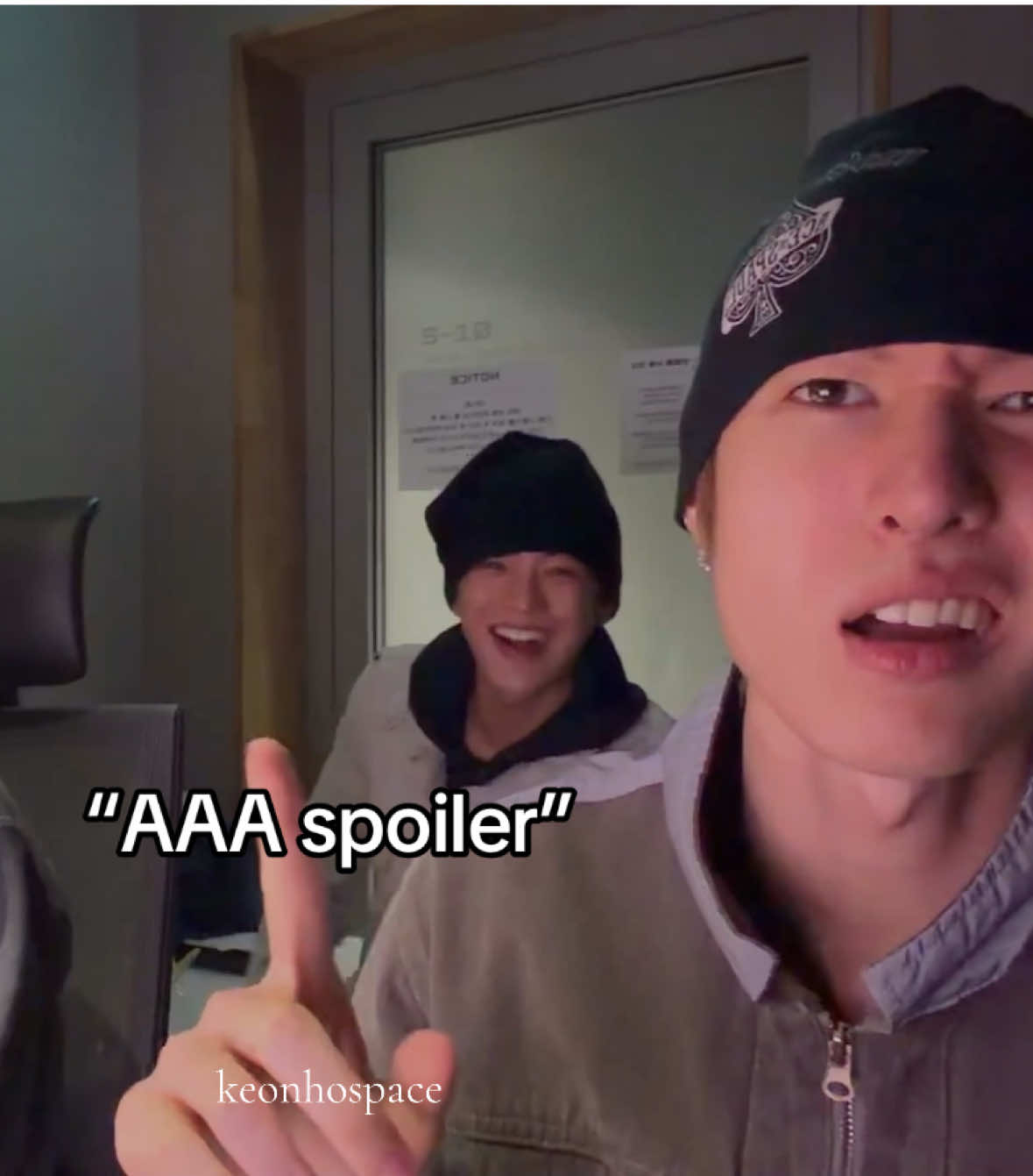 “AAA spo?” Hahahaha #keonho #seonghyeon #martin #fyp #코르티스 @CORTIS 