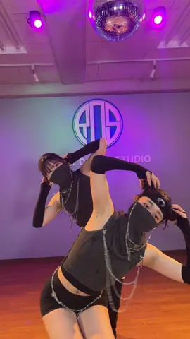 ツイン団子姉妹mine×haruka🍡🍭🍩 #rivaria #忍者 #dance 