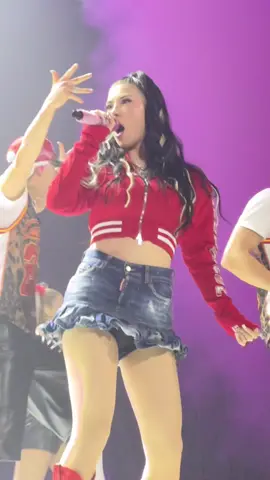 @ANNA 🚨😮‍💨 #verabaddietour #verabaddie #anna #annapepe #concertoannapepe 