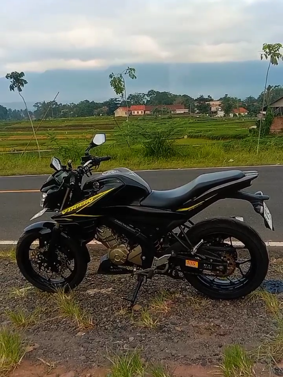 cinematic dulu bang 😅  #vixion150 #vixion_modifikasi #vixionroadrace 