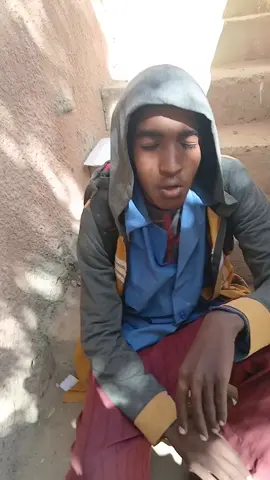 في وحدتي والحزن بي#مشاهدات 