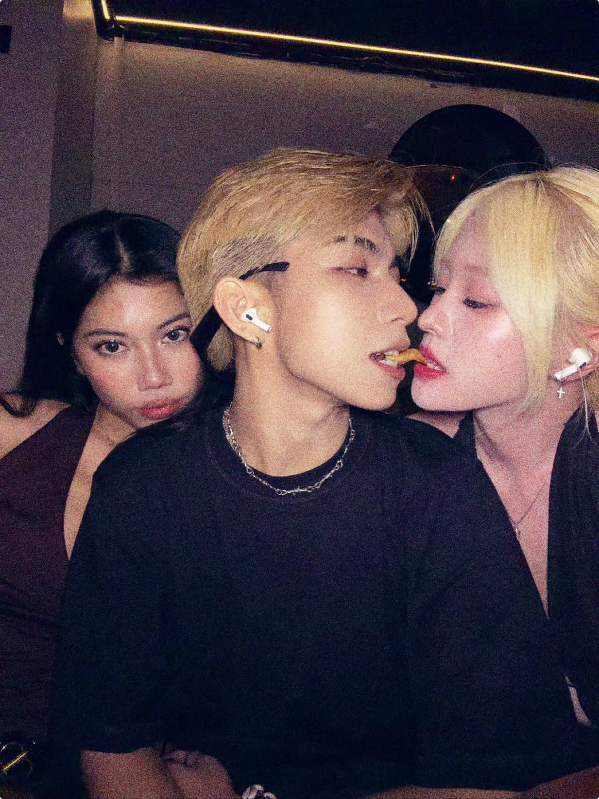 maaf aku jadi musang di tengah 🙏🏻 @Varrel Rievera💋 @kennylkmn 케니 