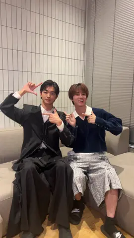 『親友の「同棲して」に「うん」て言うまで』🌊 2026.1.12 放送開始です📷 #吉澤要人 さんと ぎゅっと💜💙 #ドラマ同棲まで #原因は自分にある。 #GENIC #雨宮翔  @原因は自分にある。 