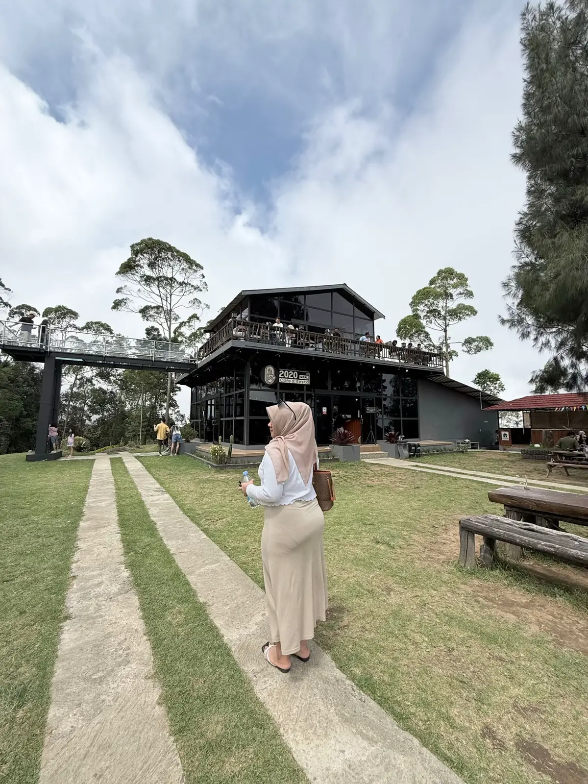 #tawangmangu #2020mdplcafe #tawangmangukaranganyar #lewatberanda #xybca 