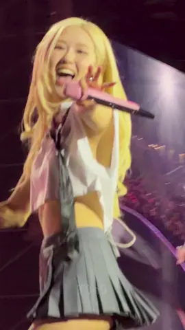 this moment 😭#bp_dinny🤍 #BLACKPINK #ROSÉ #BLINK #fst♡ 