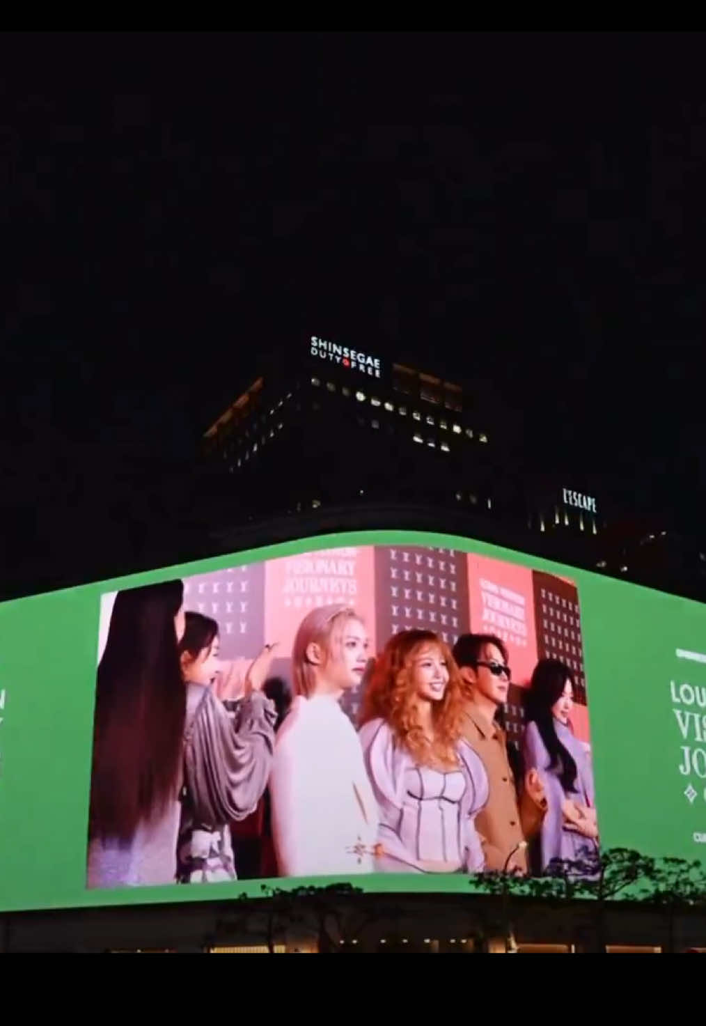 #LISA at The Grand Opening of LouisVuitton The Place Seoul at Shinsegae (The Reserve) 🇰🇷 tonight with other house ambassadors & friends.   - LV VISIONARY JOURNEYS (Culture • Gastronomy • Store)  #Lalisa #BLACKPINK #LLOUD  LISA X THE LV PLACE  #LISAxLouisVuitton