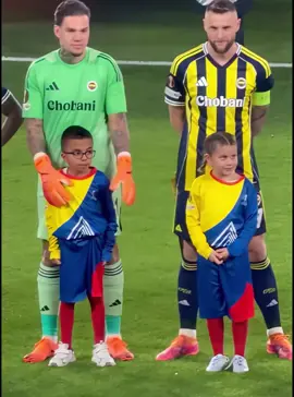 Players’ Heartwarming Moments With Kids#Soccer #fyp #football 