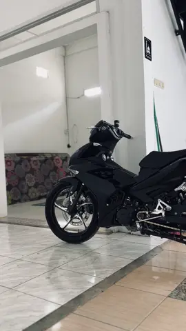 hitamn manisss #mxking150 #mxindonesia #mxkingsolostyle #mxkingkomorodstyle #mxkingmalaysiastyle 
