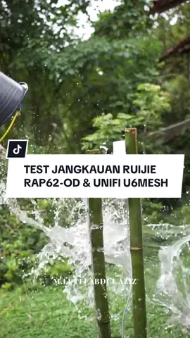 Access Point ini jangkauan wifinya sampe 5 Km????? Biar gak penasaran langsung kita tes aja nih jangkauan sinyal wifinya. Oh iya, karena cape lari-lari terus aku tesnya di satu arah aja.  Padahal Ruijie RAP62-OD dan UniFi U6Mesh ini antenanya Omni alias 360 derajat. Saat speedtest juga dites sampe 3x dan aku ambil yang paling tinggi.  Terus juga ada faktor kayak interferensi, kualitas provider internet, lokasi tempat banyak penghalang bisa memengaruhi hasil akhir. Dan tentunya kedua AP ini punya kelebihan dan kekurangannya masing-masing. Setelah liat video ini, kamu lebih suka AP yang mirip botol kaleng Sprite atau yang mirip botol sampo? #ruijiereyee #rap62od #accesspoint 
