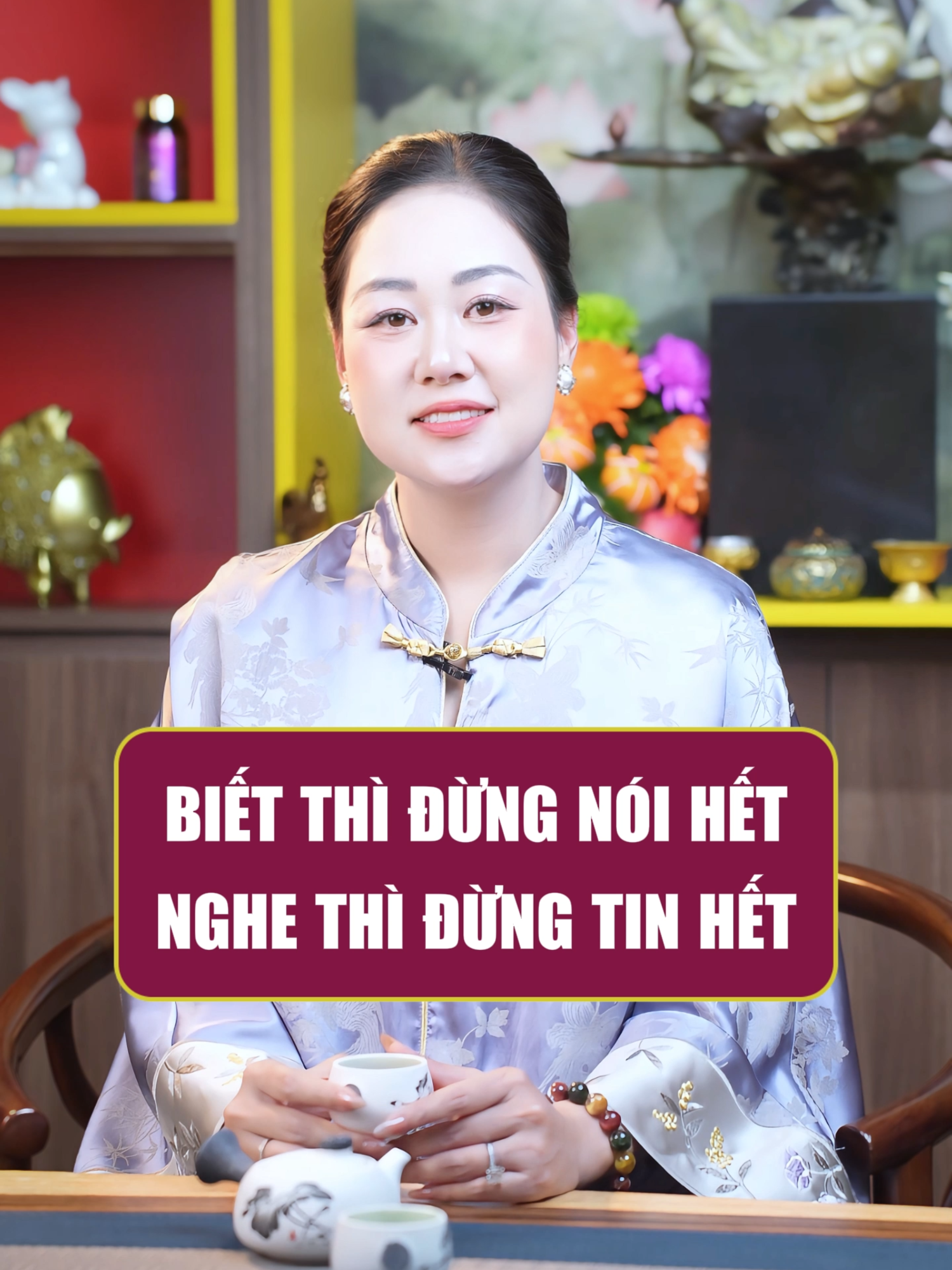 Sống thông minh là biết chọn lọc thông tin: đừng tin hết, đừng nói hết và luôn biết giữ lại cho riêng mình. #Dova #VanAnhDova #Phunutuchu