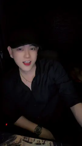 Người yêu ơi đừng bắt anh phải mạnh mẽ khi bên cạnh em #anhaoden #lenxuhuong_tiktok 