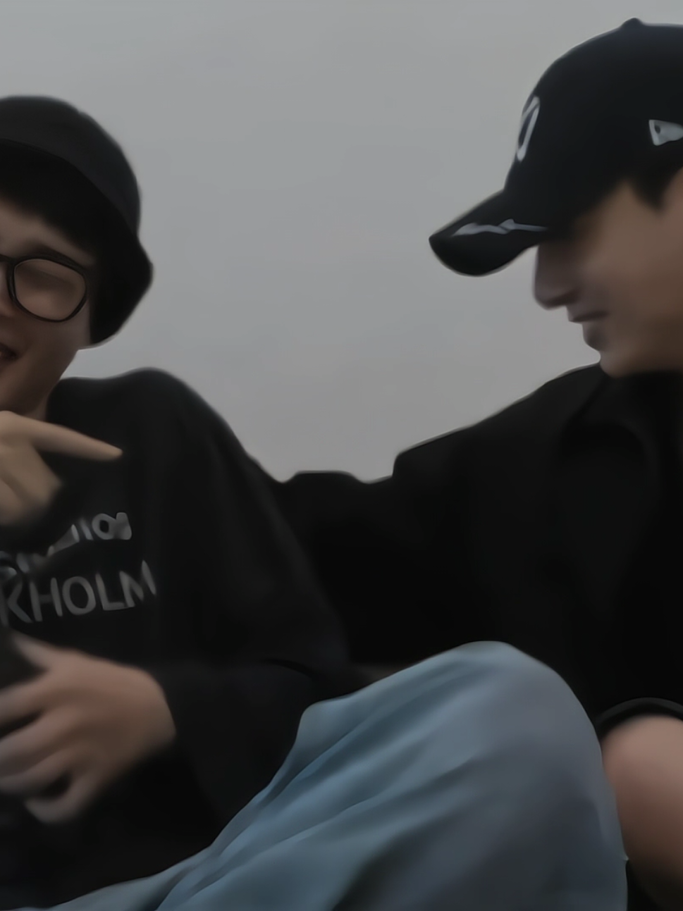 I am completely in love with every single moment of theirs...   #jeonjungkook #jimin #kookmin #areyousure 