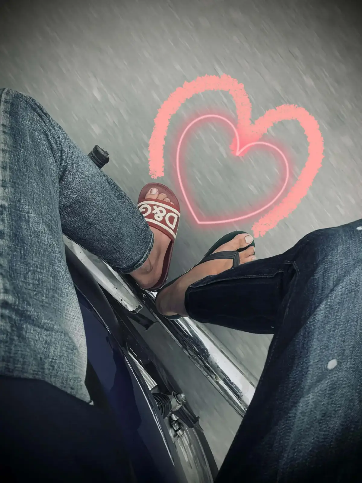 tiền hết tình tan đời tàn mất gác chân xe...