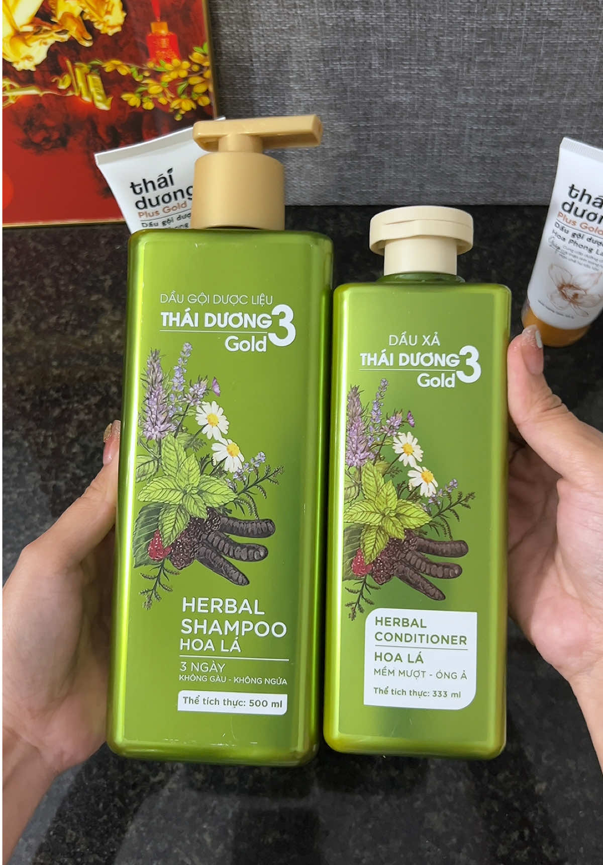 Thảo dược thiên nhiên nên gội cho cả trẻ nhỏ được nha #daugoi #daugoithaoduoc #daugoisaothaiduong #xuhuong #tranghatay96 