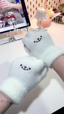 Cần lắm một đôi găng tay ấm áp cho mùa đông năm nay❄️❄️ #gangtay #gangtaymuadong #giuam #gangtaylen #xuhuong 