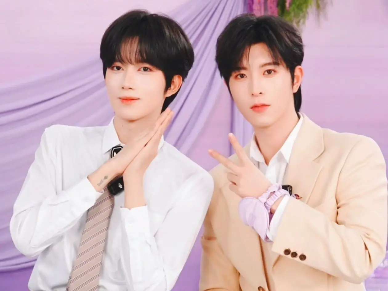 Khâu Tổng và thư ký Enigma của anh ấy 👏👏👏  trời ơi dịu dịu nha💜💜  #web_xz #kipukaqiu #khâuđỉnhkiệt #HoàngTinh #eliothuang 