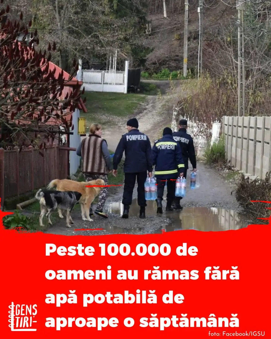 Peste 100.000 de oameni din Prahova și Dâmbovița au rămas fără apă potabilă de vineri. Ploile puternice și lucrările de reabilitare la barajul Paltinu au ridicat nivelul apei cu aproximativ 12 metri, aducând aluviuni și nămol. Apa a devenit prea tulbure pentru stația de tratare, iar rețeaua a fost oprită în peste 10 localități. Autoritățile au aprobat alocarea a 200.000 de litri din rezervele statului și au amenajat puncte fixe de distribuție pentru populație. Rețeaua de apă ar trebui să revină pe 8 decembrie, au mai anunțat oficialii, dar problemele ar putea continua și în următoarele șase luni. Ministra Mediului, Diana Buzoianu, a spus că operatorul care a făcut lucrările știa de riscul ca oamenii să rămână fără apă dinaintea începerii proiectului, dar nu a spus nimic în acest sens. Buzoianu a acuzat atât operatorul, cât și Administrația Bazinală de la Buzău-Ialomița și a cerut demisia celor doi directori. Liderul PSD, Sorin Grindeanu, a cerut demisia ministrei, dar ea a spus că oameni puși politic de PSD sunt de vină pentru acest incident. #GenȘtiri #stiri #tineri #apa #baraj