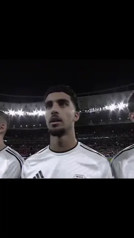 زعيم العرب العنده شي يحجي 🫣 توقعاتكم مباراة اليوم  . . . #منتخب_العراق #مصممين_كرة_القدم #العراق #كأس_العرب #زعيم_العرب 