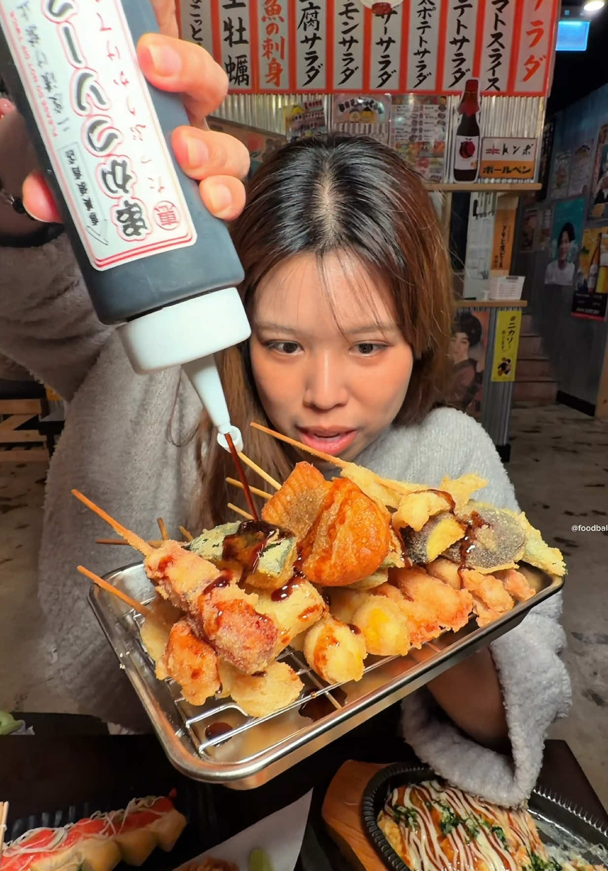 ร้านอิซากายะเจ้าดังจากเมืองฮอกไกโด รสชาติอร่อยเมนูมีให้เลือกเยอะมาก ชอบตรงทุกอย่างทำกันสดๆ เสริฟ์ปุ๊บกินปั๊บนั่งชิลๆอากาศดีๆคือที่สุดแล้ว 🍱🍜📍Ebisu Shoten เอกมัย  #tiktokพากิน #foodballstylee #ปักหมุดร้านอร่อย 